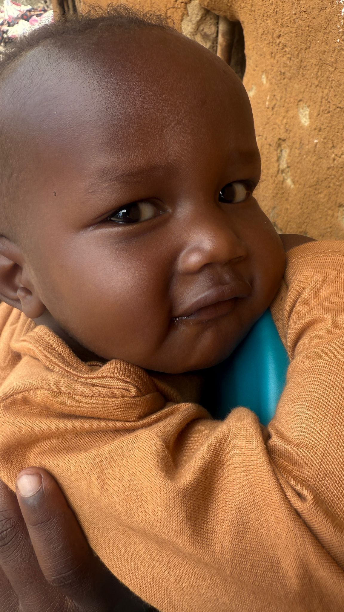 John, 2 Jahre, aus Kisangasa